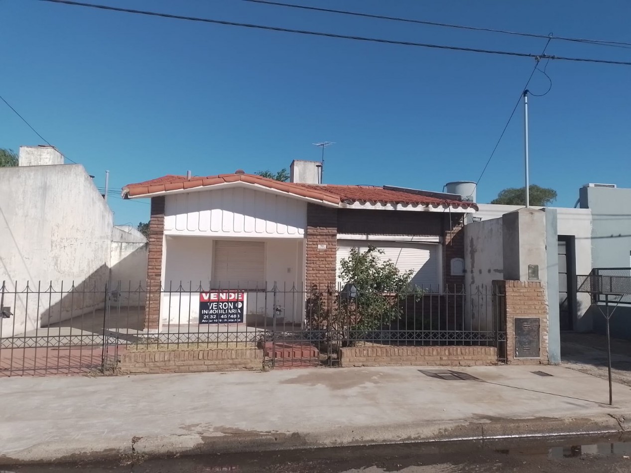 casa en venta ubicada en calle 12 de O0CTUBRE 761,DE Punta Alta.BsAs.